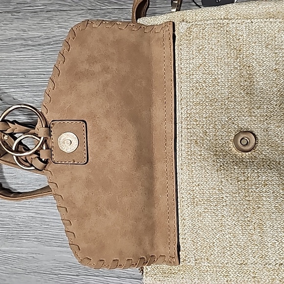 VRNYC x Target Crossbody Bag Tan - Picture 9 of 12